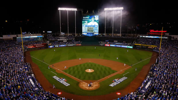 kauffman-stadium-world-series-game-1.jpg